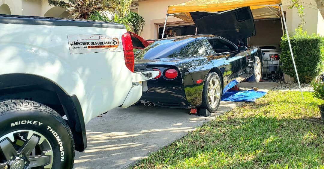 Vehicle receiving on-site repair service